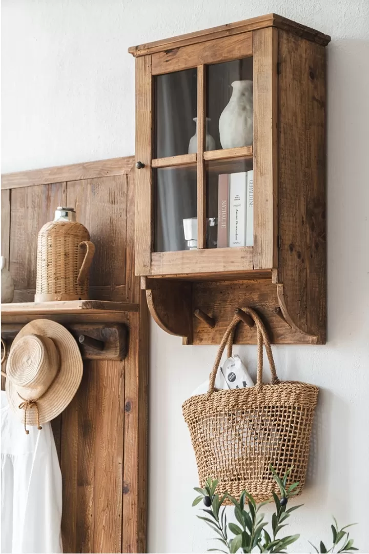 رف جداري دولاب زجاجي من خشب الصنوبر - أبعاد 75 × 45 × 24 سم