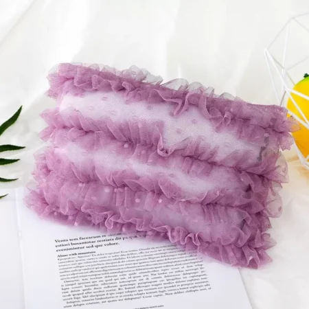 مخدة قماشية من الدانتيل