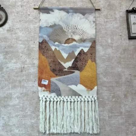 تعليقة مكرميه لتزين الجدار