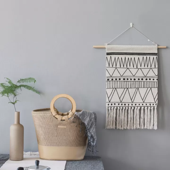 تعليقة مكرميه لتزين الجدار