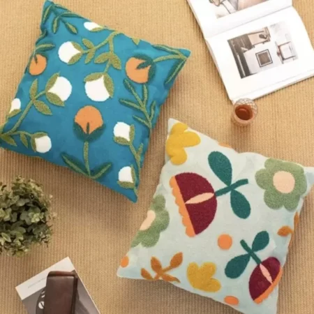 خدادية او مخدة او كوشن قماشيه للكنب او السرير