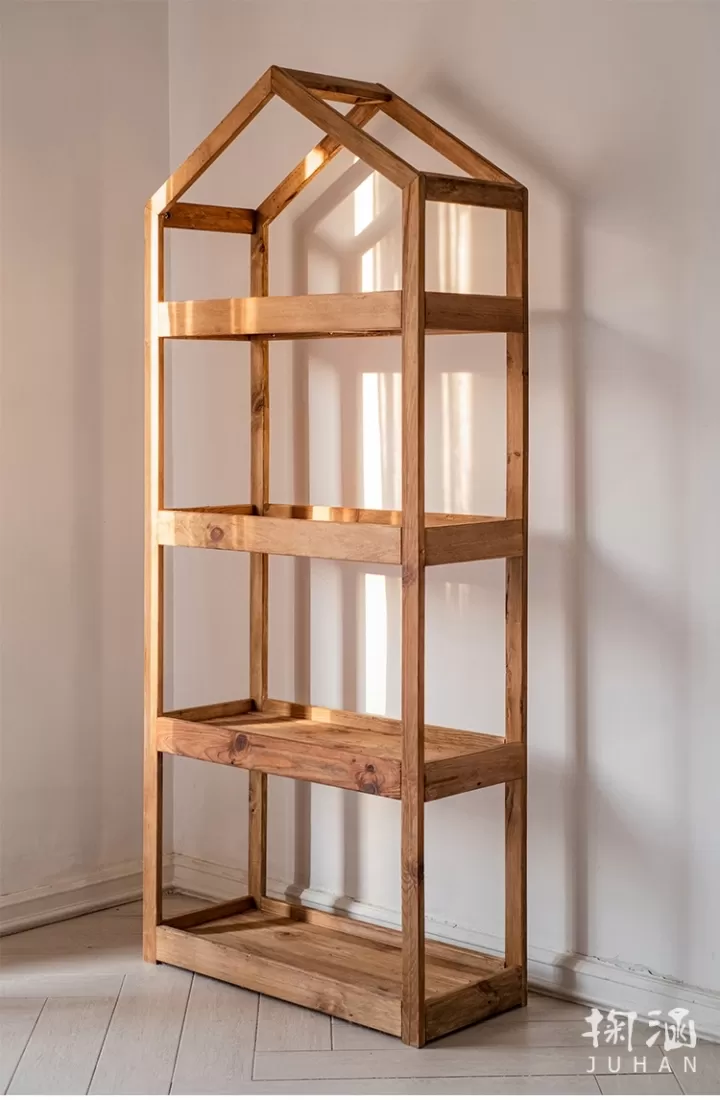 ارفف حائط خشبية مثلثة من خشب الصنوبر بأربعة أرفف - لتنظيم المنتجات بشكل أنيق - الصورة 4