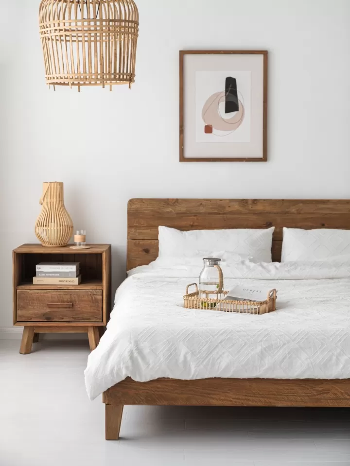 سرير ريفي من خشب الصنوبر لشخصين - الصورة 3