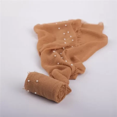 لفة قماش قطن باطراف من اللولو  لتصوير المواليد