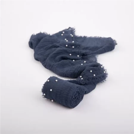 لفة قماش قطن باطراف من اللولو  لتصوير المواليد