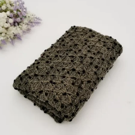 لفة قماش سيترتش بنقط صوف لتصوير المواليد