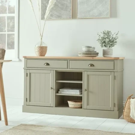 دولاب خشبي بسطح من خشب الصنوبر الطبيعي مع درجين عريضين وأرفف مفتوحة