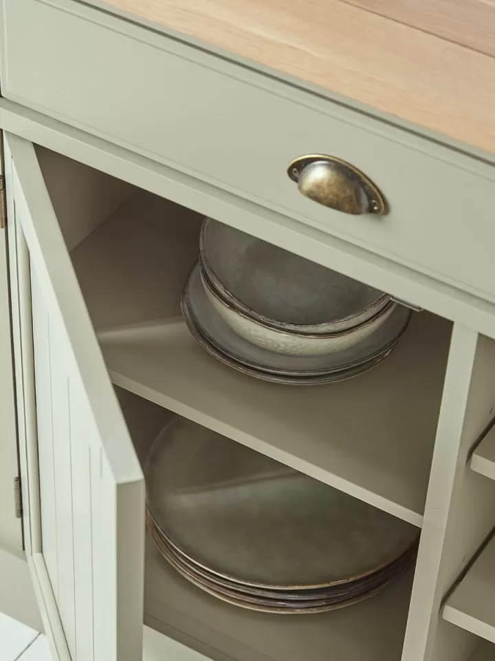 دولاب خشبي بسطح من خشب الصنوبر الطبيعي مع درجين عريضين وأرفف مفتوحة - الصورة 2