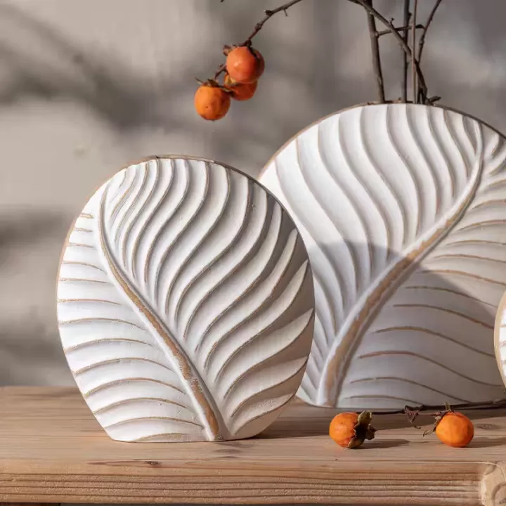 فازات خشبية ديكورية بثلاثة أحجام بتصميم متموج عصري - الصورة 3