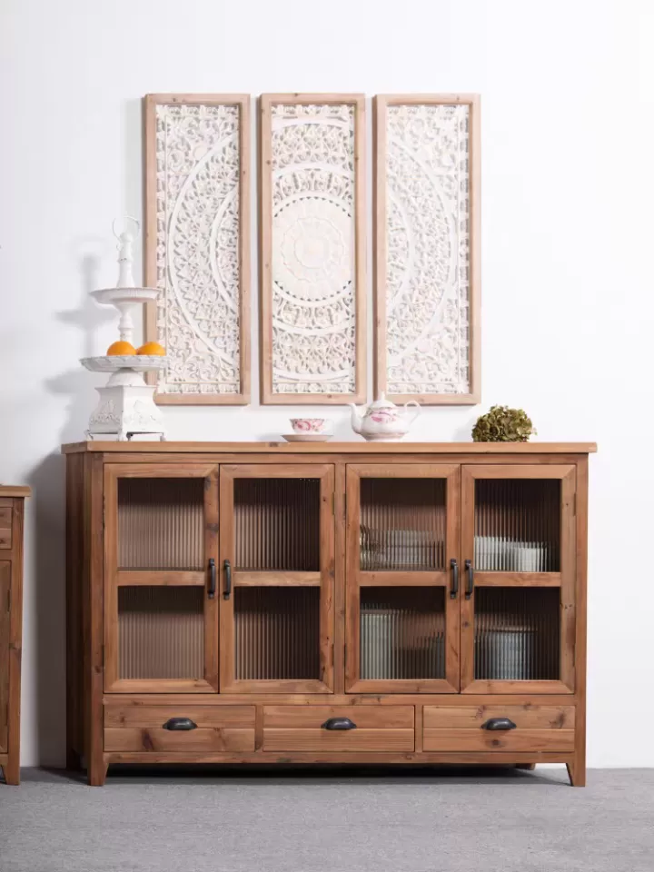 دولاب ريفي من خشب الصنوبر بثلاثة ادراج و اربع ابواب من الزجاج- مثالي للمداخل أو ركن القهوة