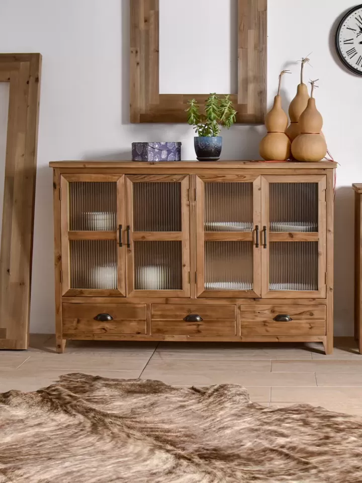 دولاب ريفي من خشب الصنوبر بثلاثة ادراج و اربع ابواب من الزجاج- مثالي للمداخل أو ركن القهوة - الصورة 3