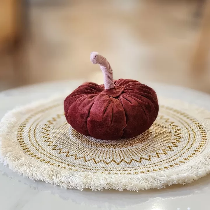 يقطين من قماش المخمل الفاخر - مقاس 13 سم