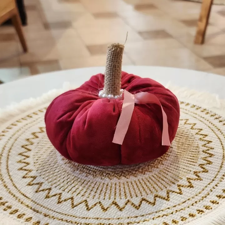 يقطين من قماش المخمل الفاخر - مقاس 13 سم