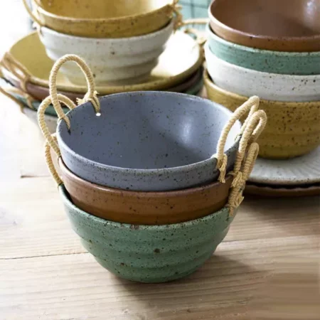 زبدية شوربة دائرية من السيراميك بمسكات قطنية بتصميم فانتج ستايل