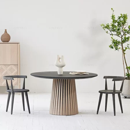 طاولة طعام دائرية من الخشب الطبيعي