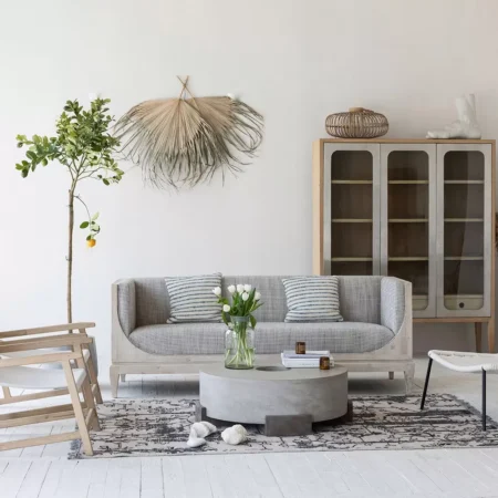 كنب فاخر من الخشب الطبيعي