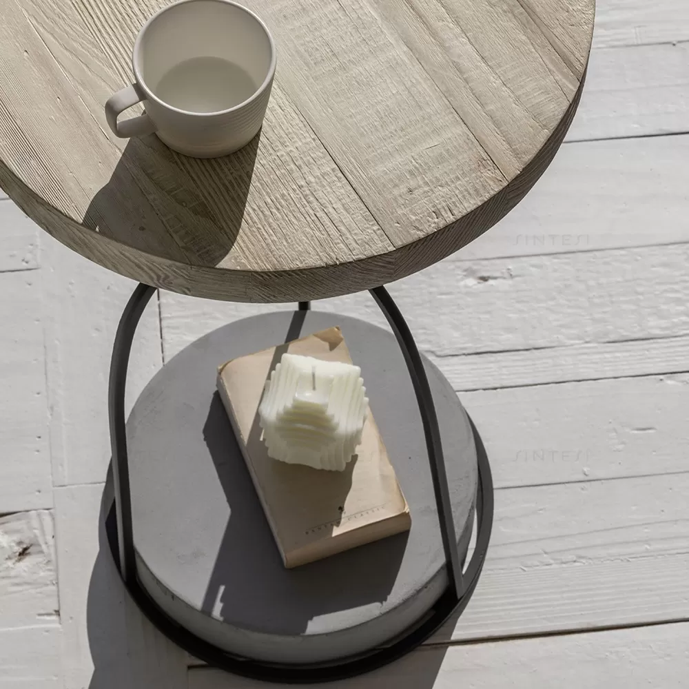 طاولة خدمة جانبيه معدنيه وبسطح من خشب الصنوبر الطبيعي - الصورة 3