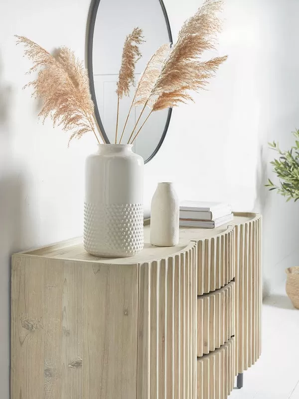 دولاب مدخل ريفي بابواب بارزة من الاطراف و ثلاثة ادراج من المنتصف - الصورة 3